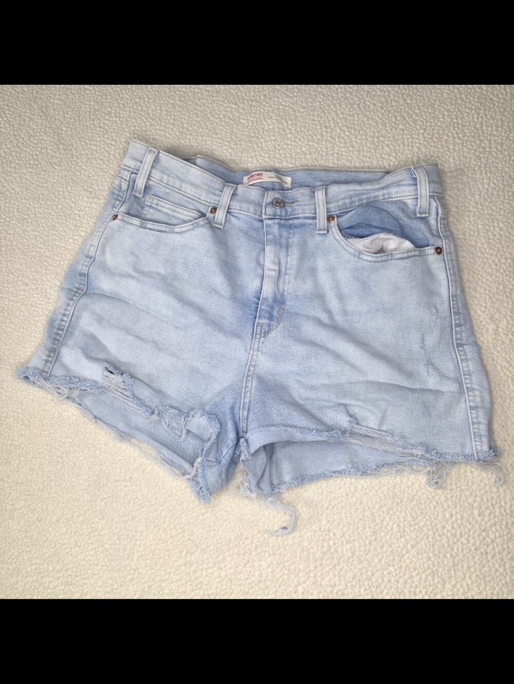 Levi Strauss Light Blue Distressed Denim Women's Shorts Size 16